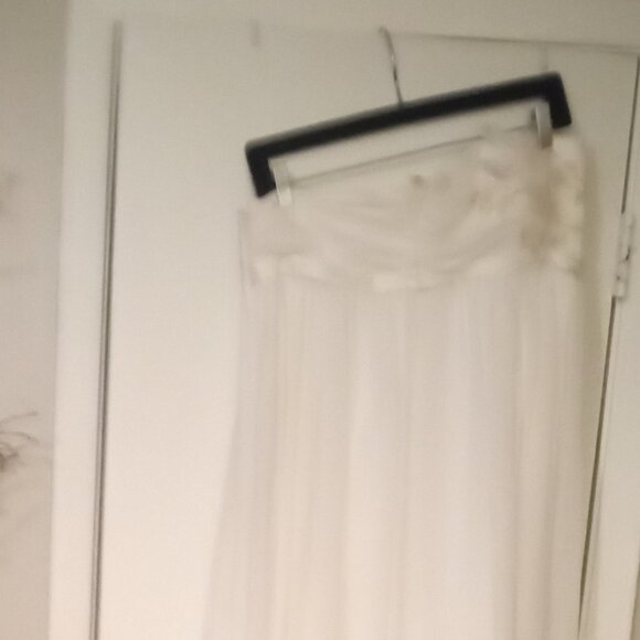 Galina David's Bridal white sleeveless off the shoulders gown size12 - Picture 5 of 11